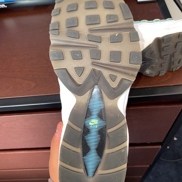 Chrome AirMax - Picture 5 of 5